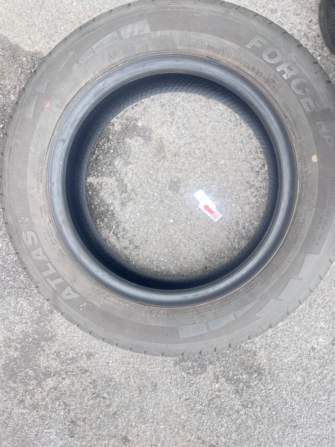 ATLAS FORCE 타이어 175/65R14(중고)