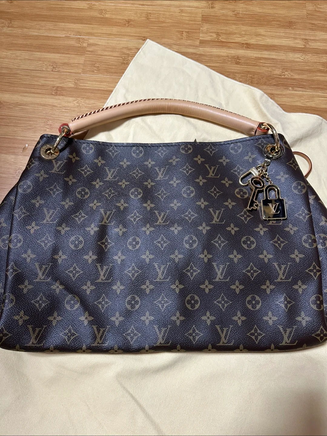 루이비통 가방팔아요