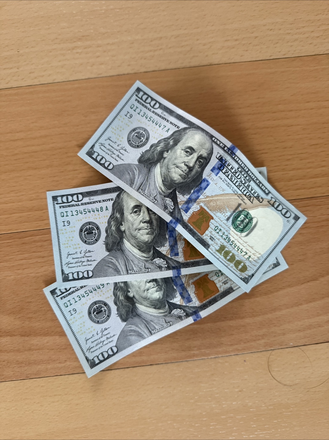 미국 100달러 3장 300달러