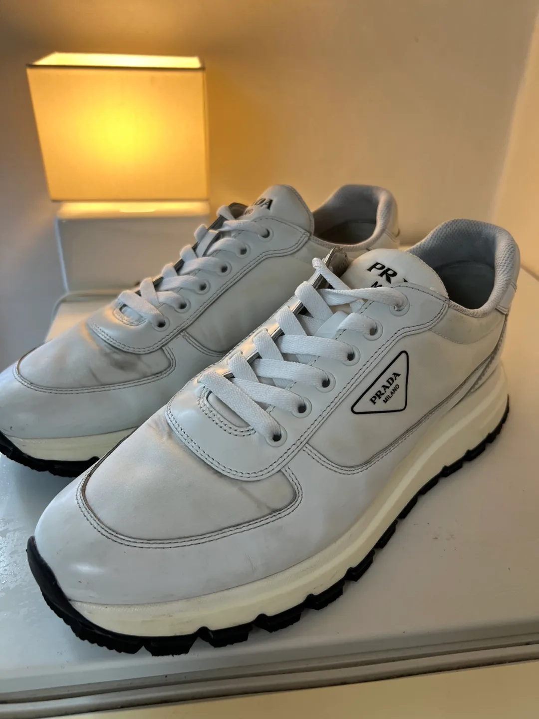 프라다prada 스니커즈 신발 팝니다(275-280, UK 9사이즈)