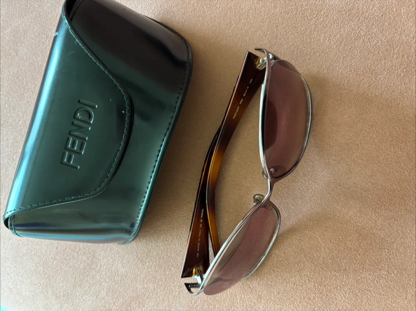 여성 선글라스(팬디)