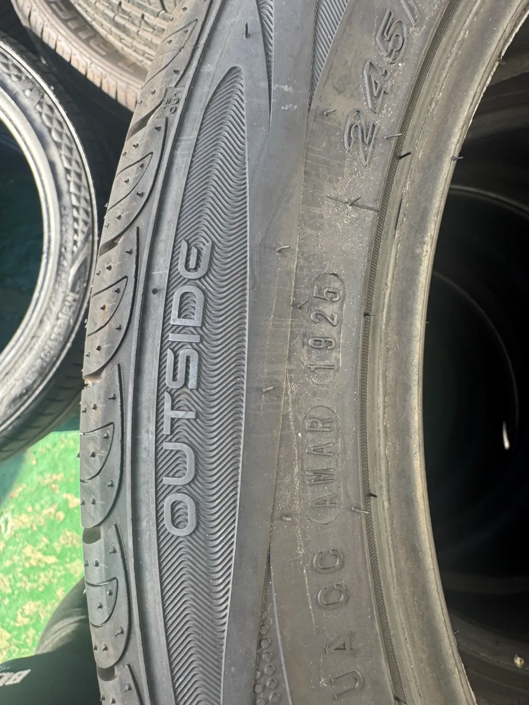 타이어 245/45r19 중고 1개