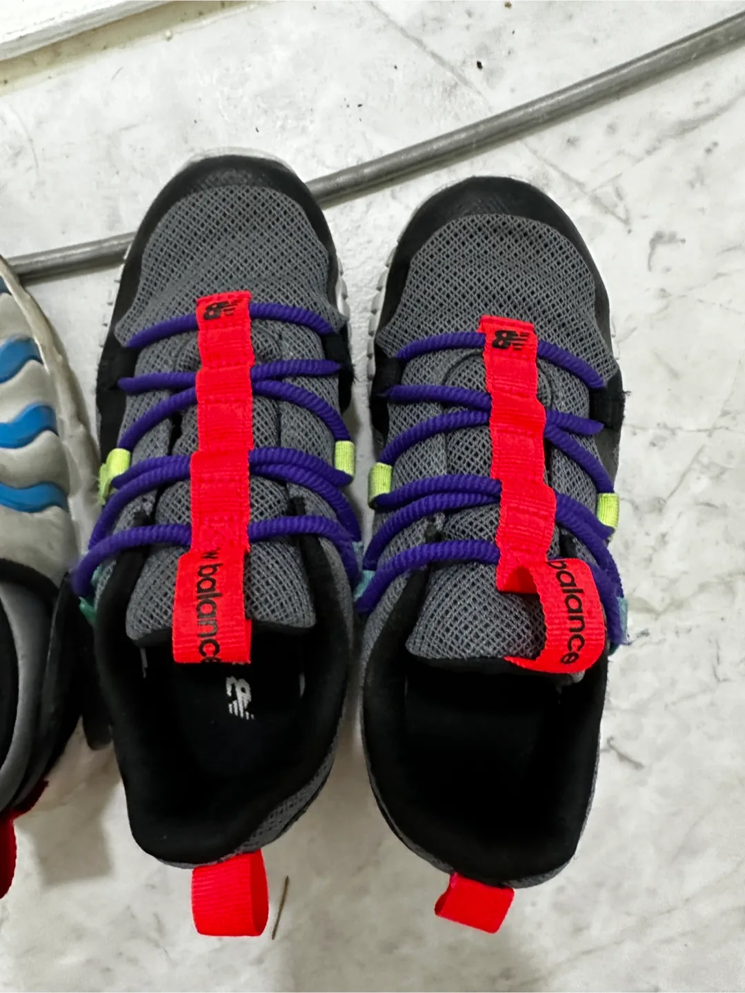 뉴발란스 키즈 운동화 아디다스 키즈 샌들 나이키 다이나모 키즈