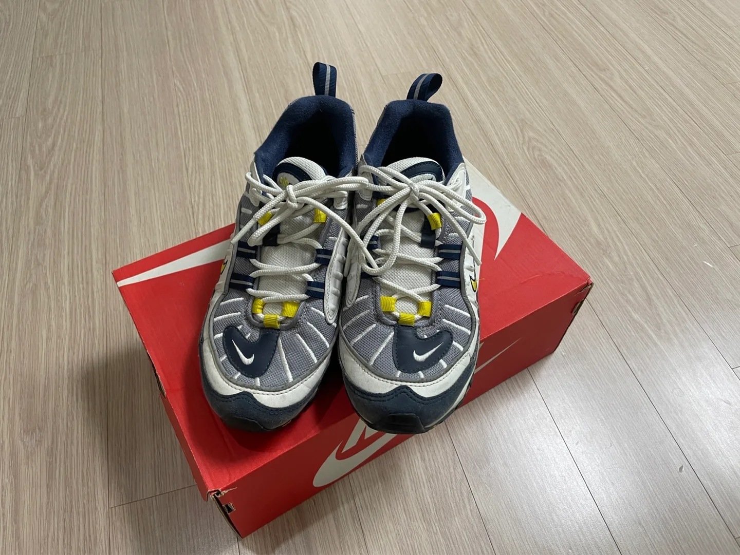 [중고] 나이키 에어맥스 98 투어옐로우 (240mm)