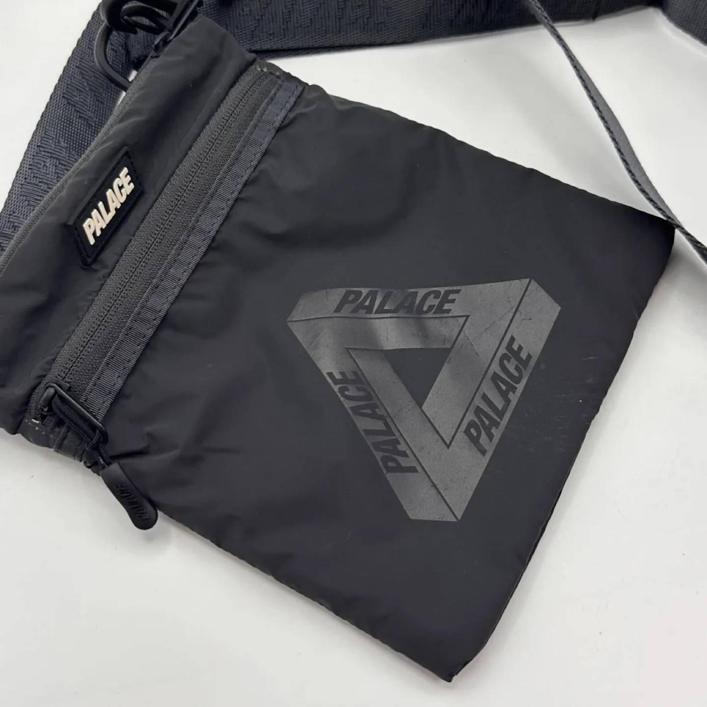 팔라스 디플렉토 크로스백