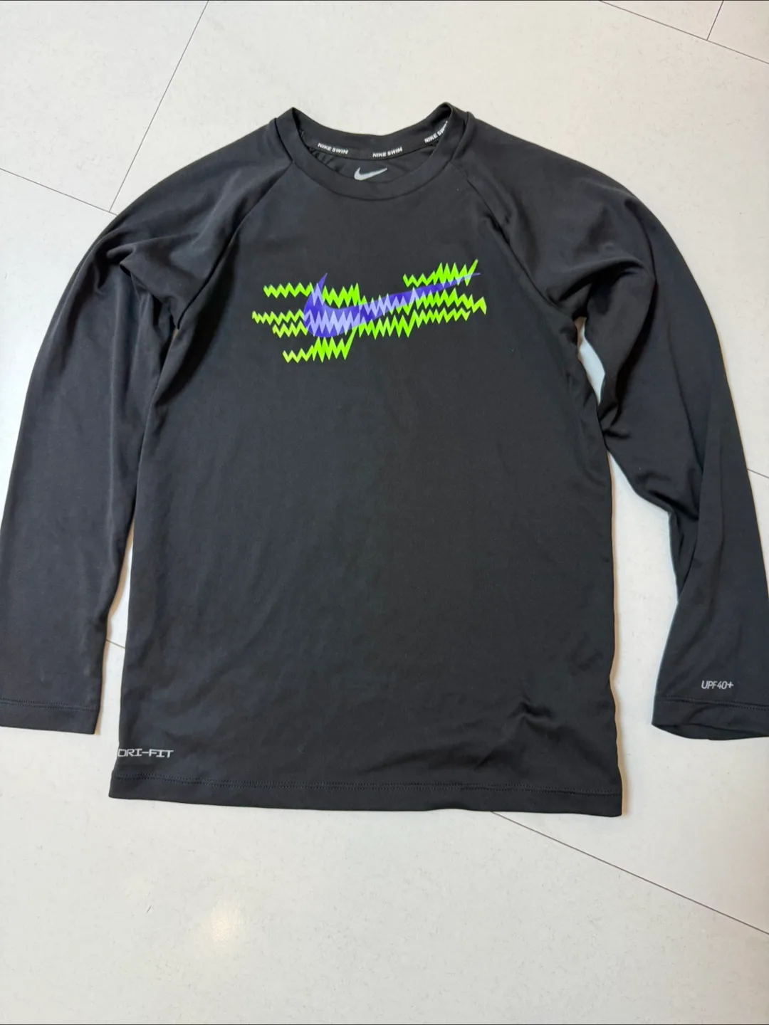 (아동)나이키 드라이핏 래쉬가드 M 10-11세