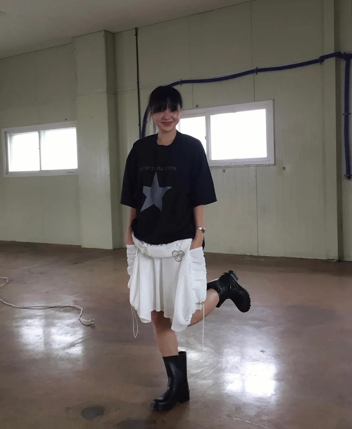 에옹쓰 eonts 스타 티셔츠 반팔티