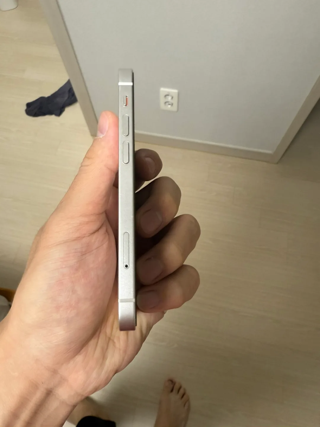 아이폰 12 미니 화이트 팝니다 새상품급