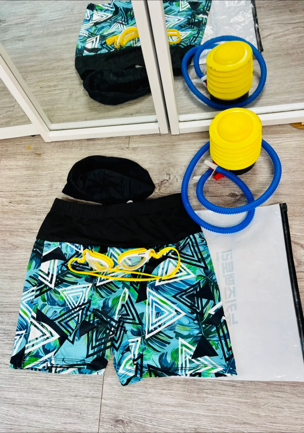 NEWKIDS 남아 수영복 140 및 수영세트(물안경, 수모, 발펌프)