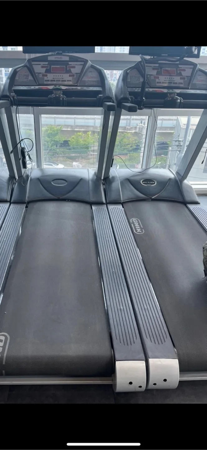 옥시즌 런닝머신 중고 1대 판매합니다