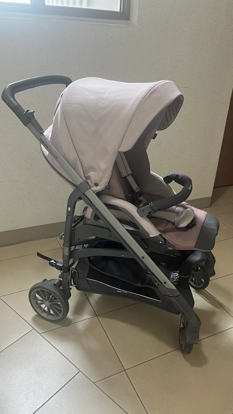 잉글레시나 트릴로지 유모차