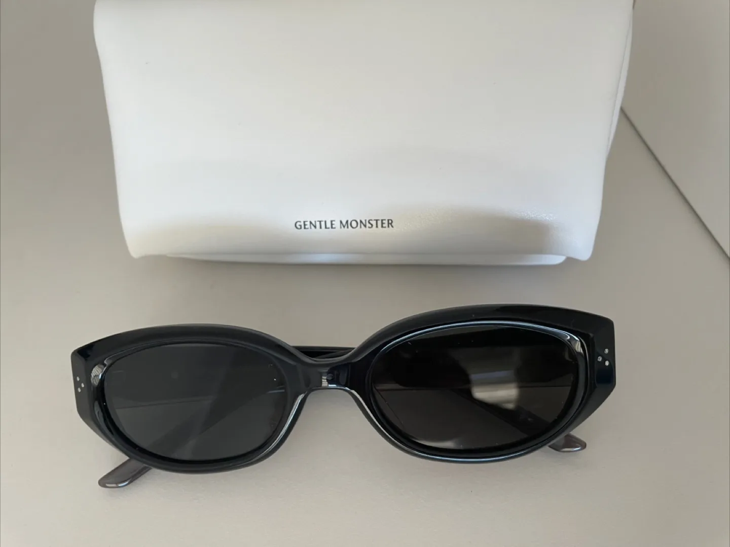 젠틀몬스터 void 선글라스