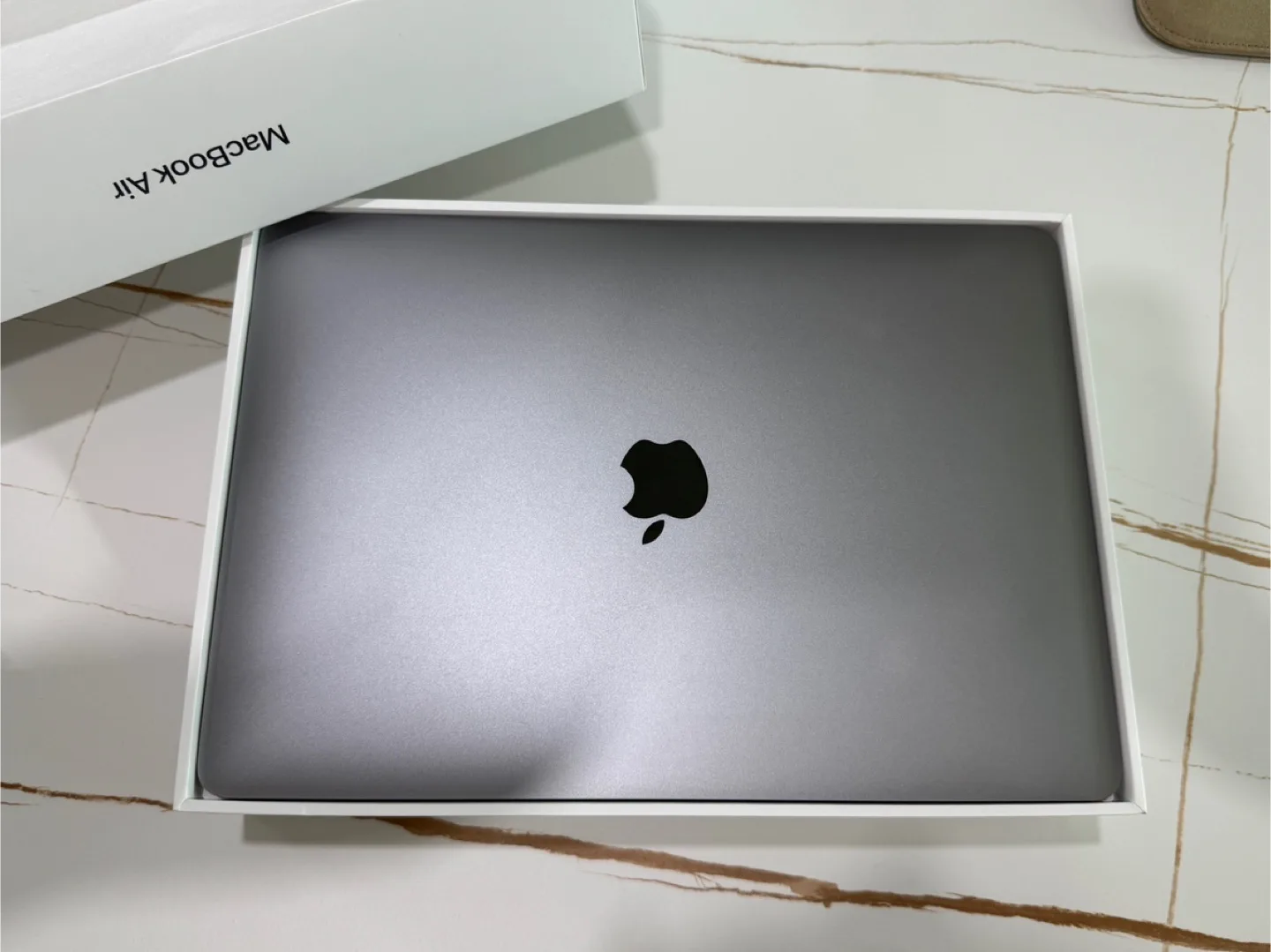 맥북 에어 M1 512GB 램8GB