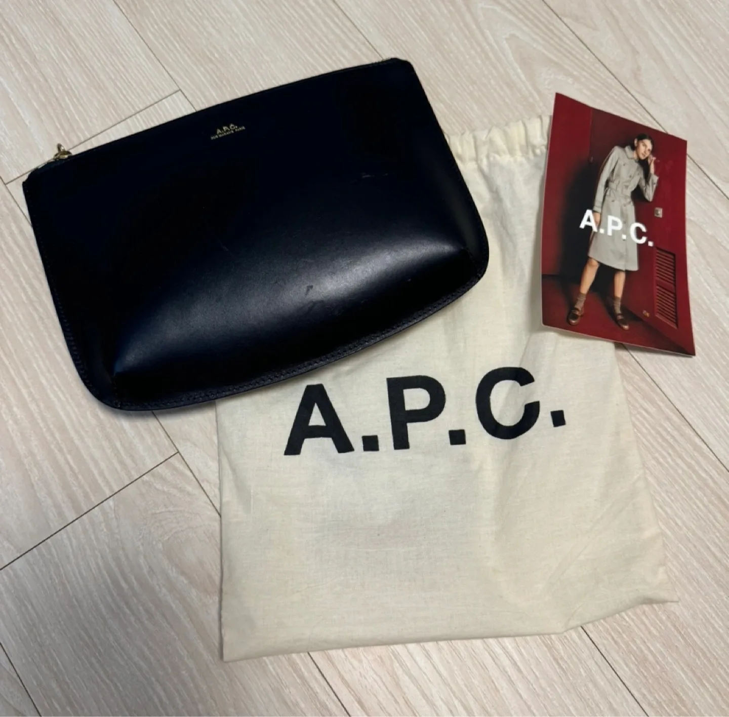 정품 아페쎄 A.P.C. 클러치백