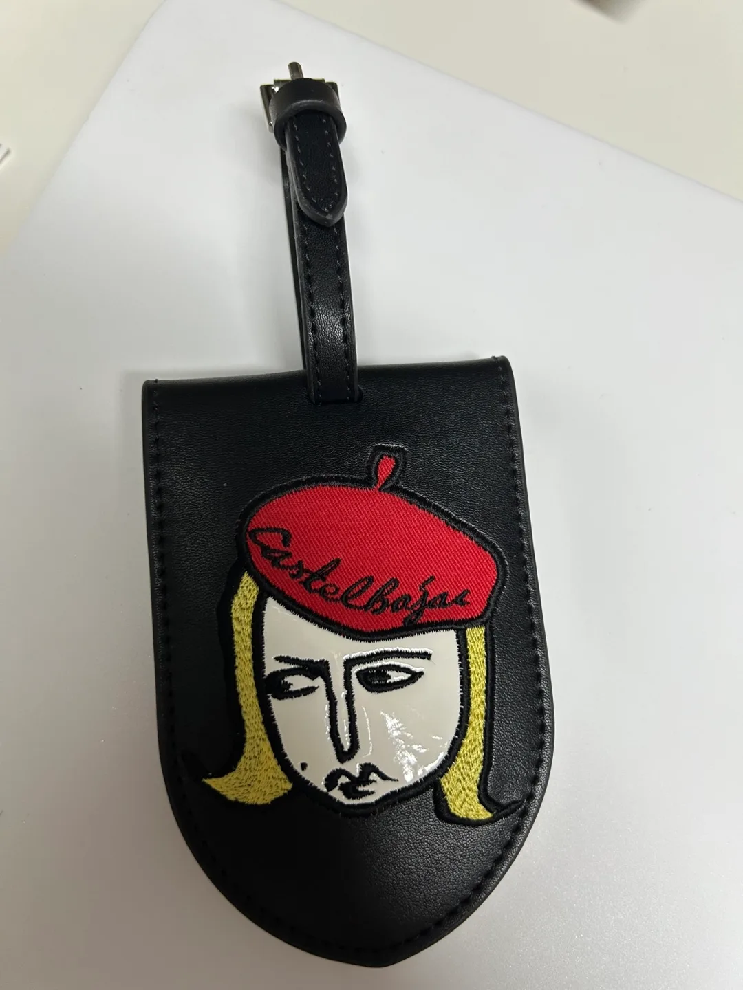 카스텔바작 네임택