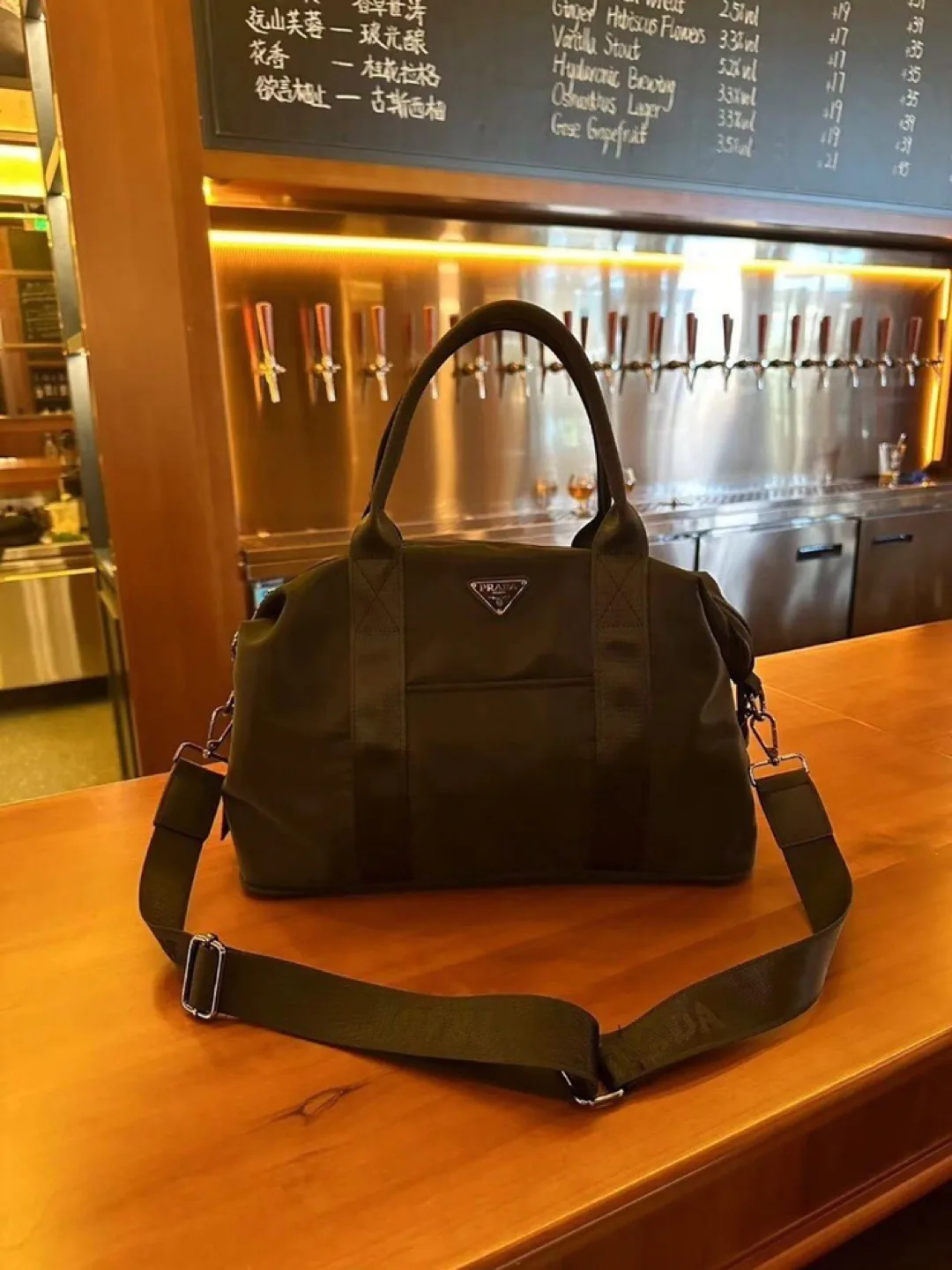 프라다 리나일론 더플백