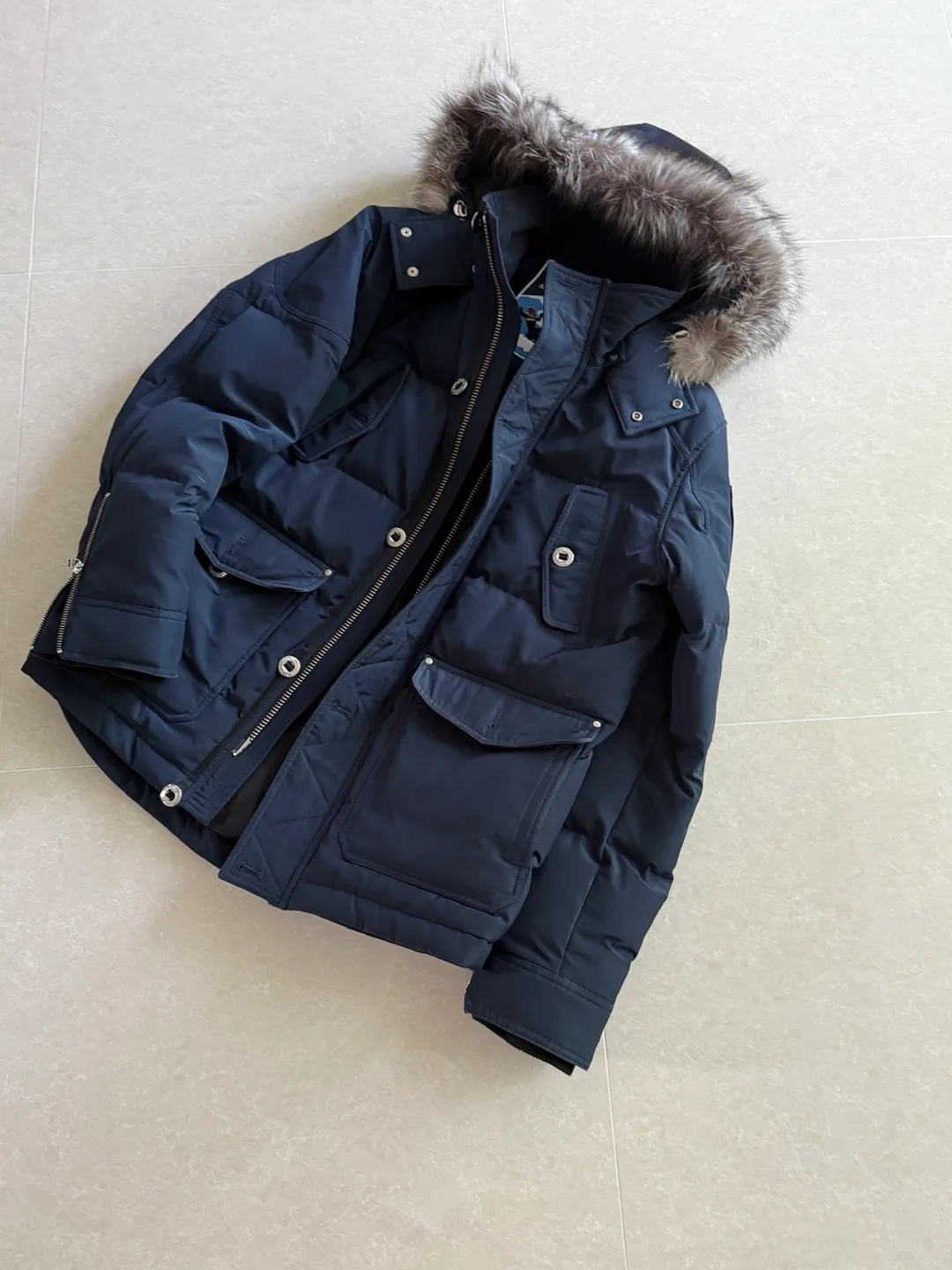 무스너클 네이비 패딩 L(중고)