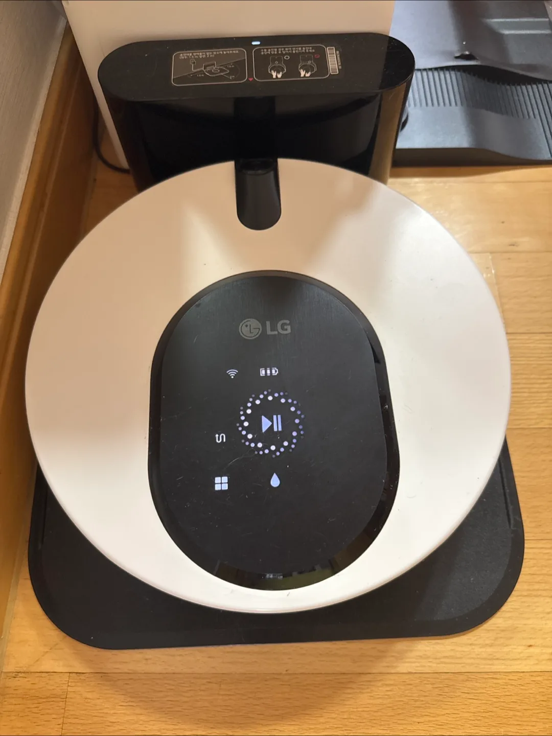 LG 코드제로 M9 물걸레 로봇청소기