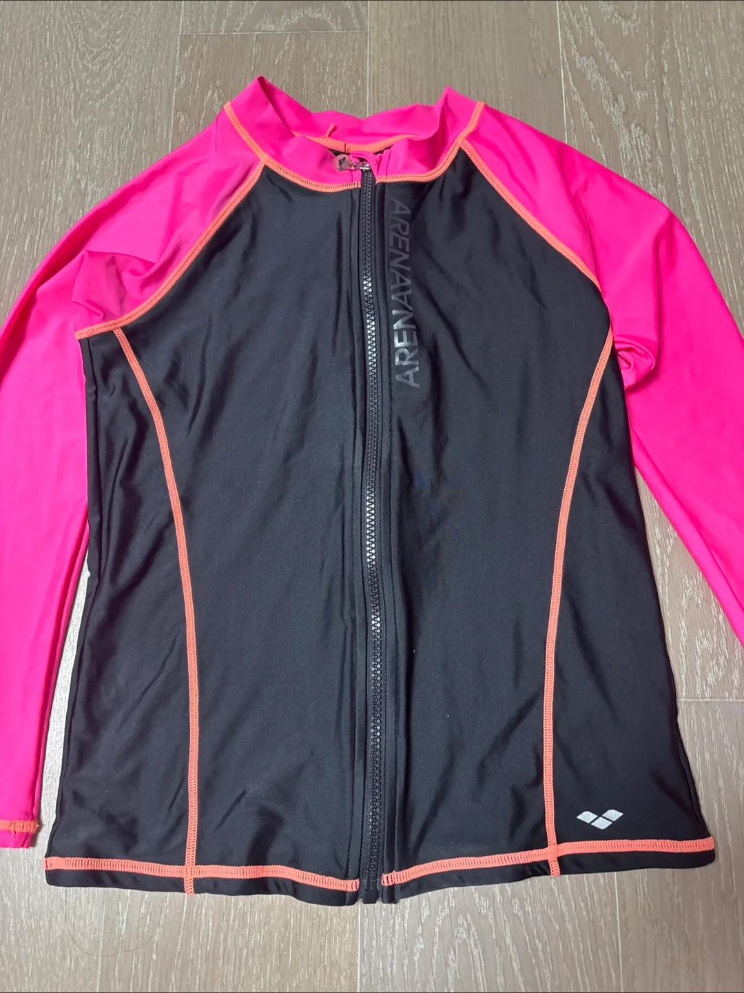 아레나 래쉬가드