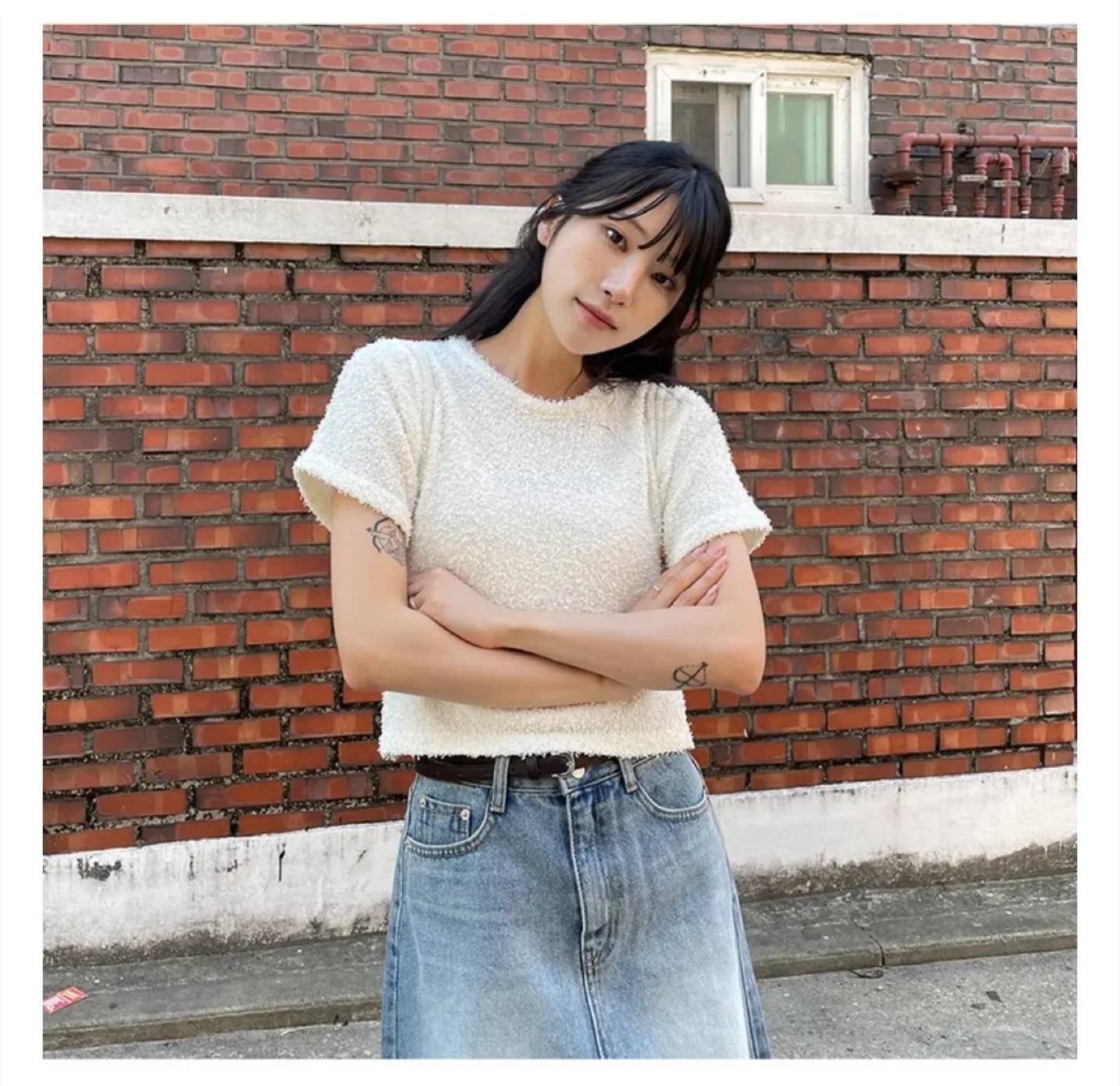 아이보리 부클 크롭 반팔티 Free