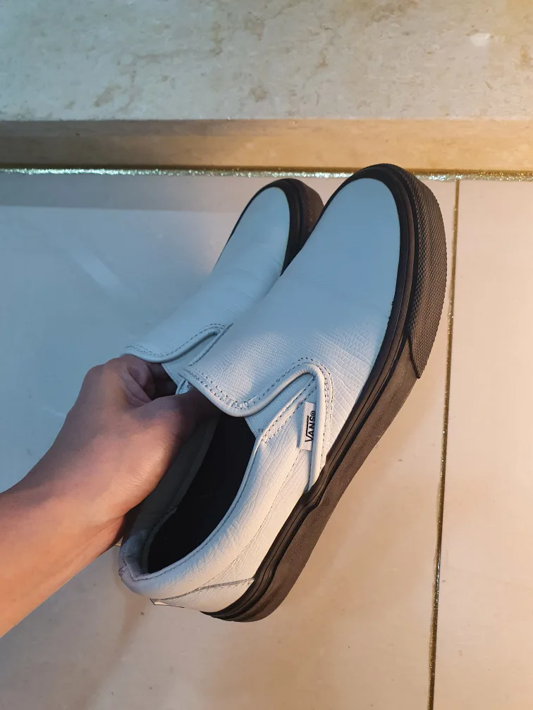 반스x오프닝 세레모니 슬립온235