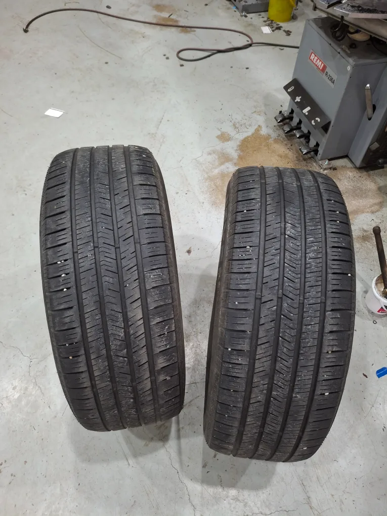 2656018 중고타이어