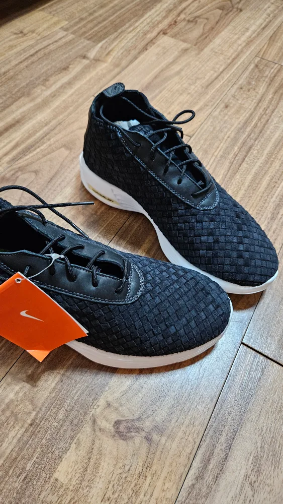 나이키 루나 츄카 우븐 260