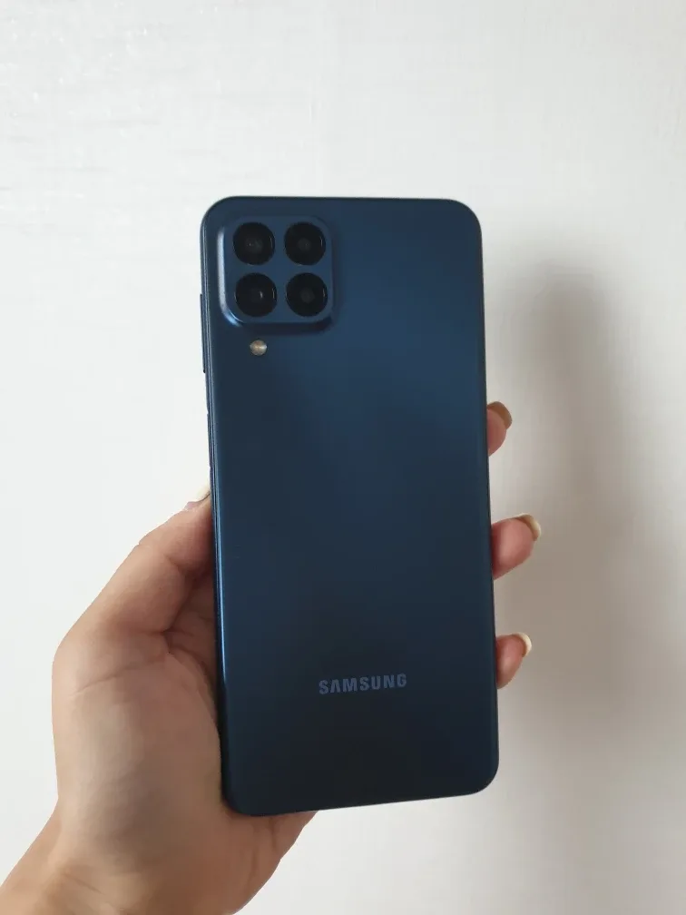 갤럭시 점프2 M33 128기가 sss급 공기계 팔아요!