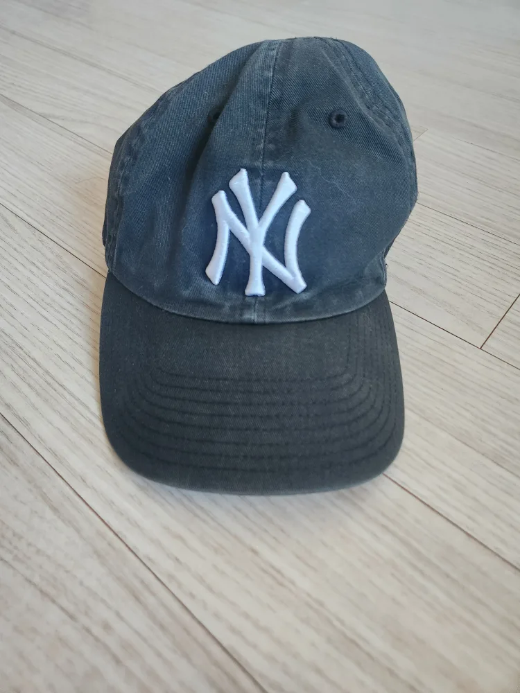 MLB 모자 중고 판매합니다