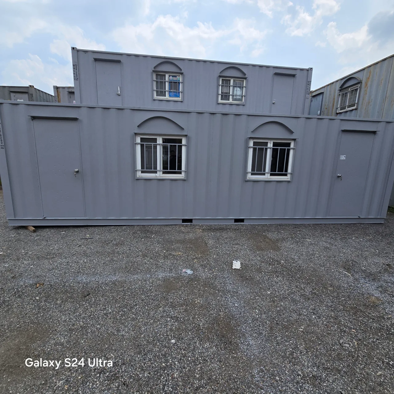 3*9. 바닥온돌중고컨테이너판매.  290만원 운반비별도입니다 합니다