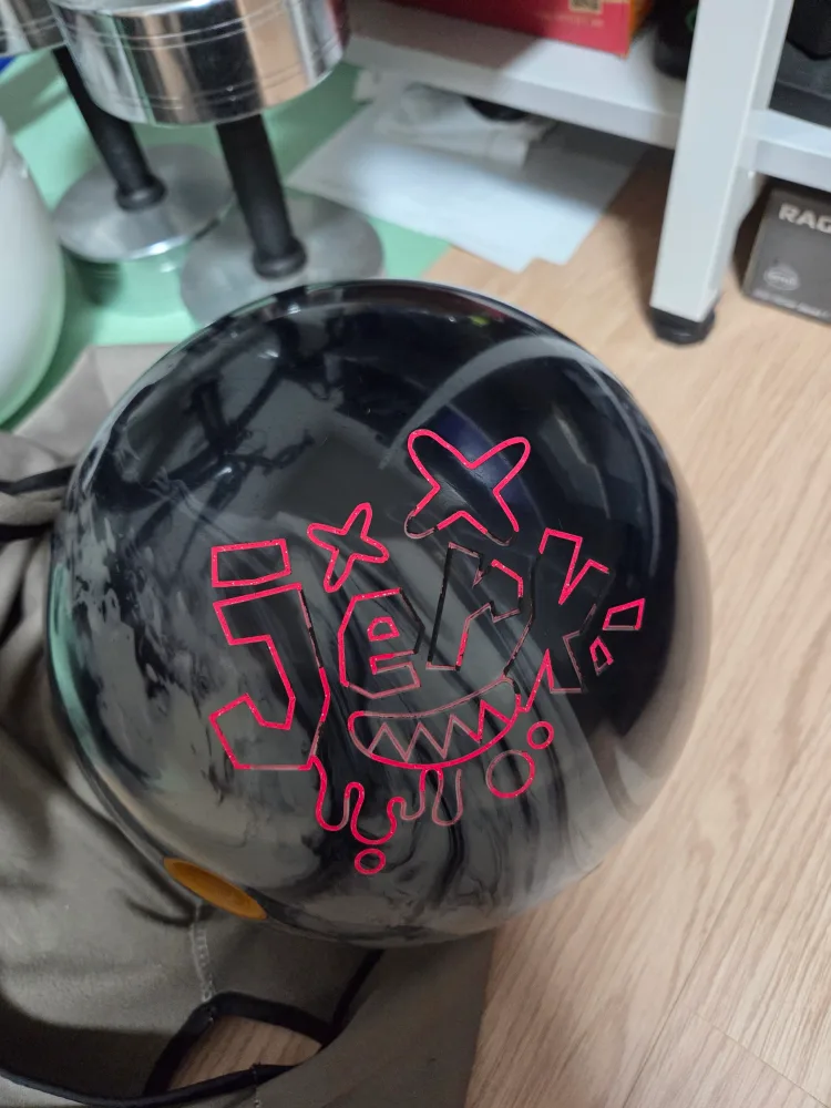 [중고볼링공] 로드필드 저크 1회지공