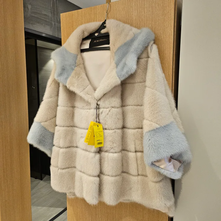 바이올렛+하늘색 하프 밍크 (정가 1200만원)