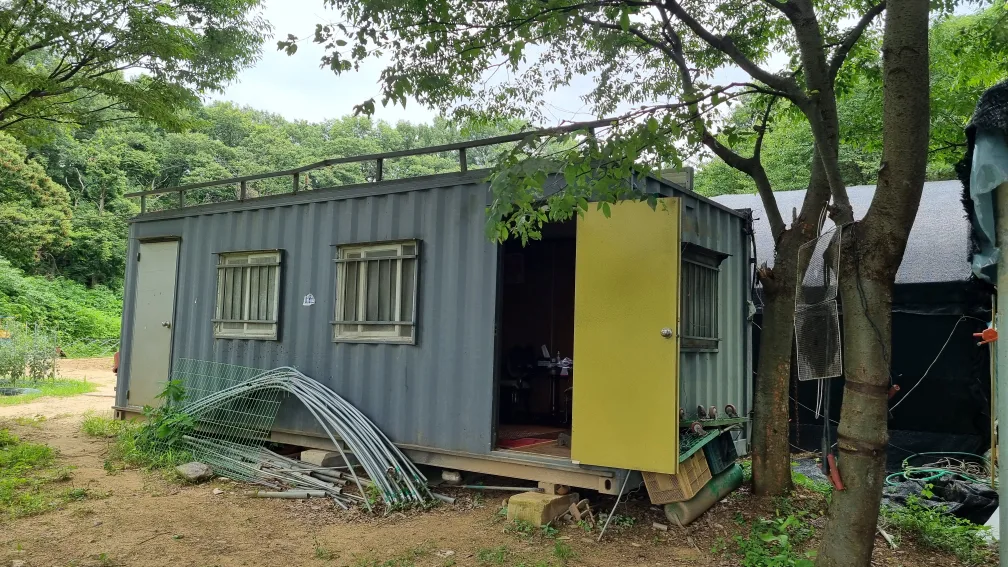 중고 컨테이너 팔아요 3 * 7m 가격100만원