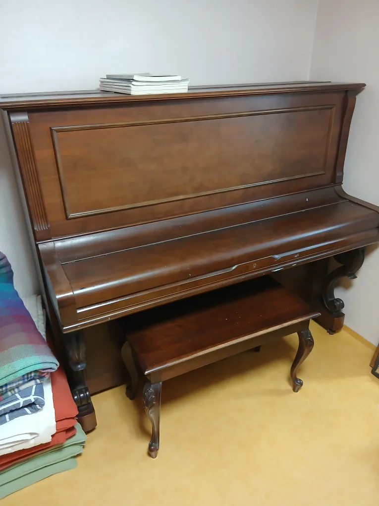 영창 중고 피아노