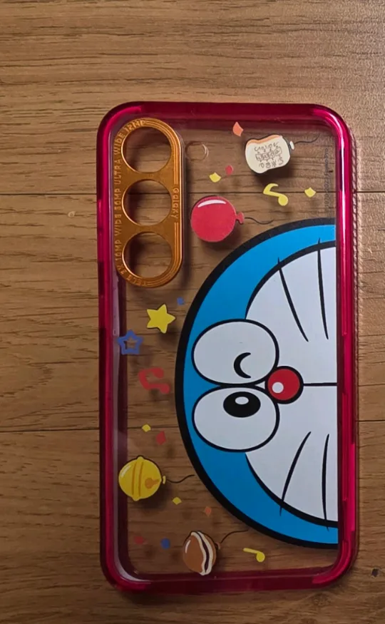 [중고]갤럭시s23 도라에몽 폰케이스