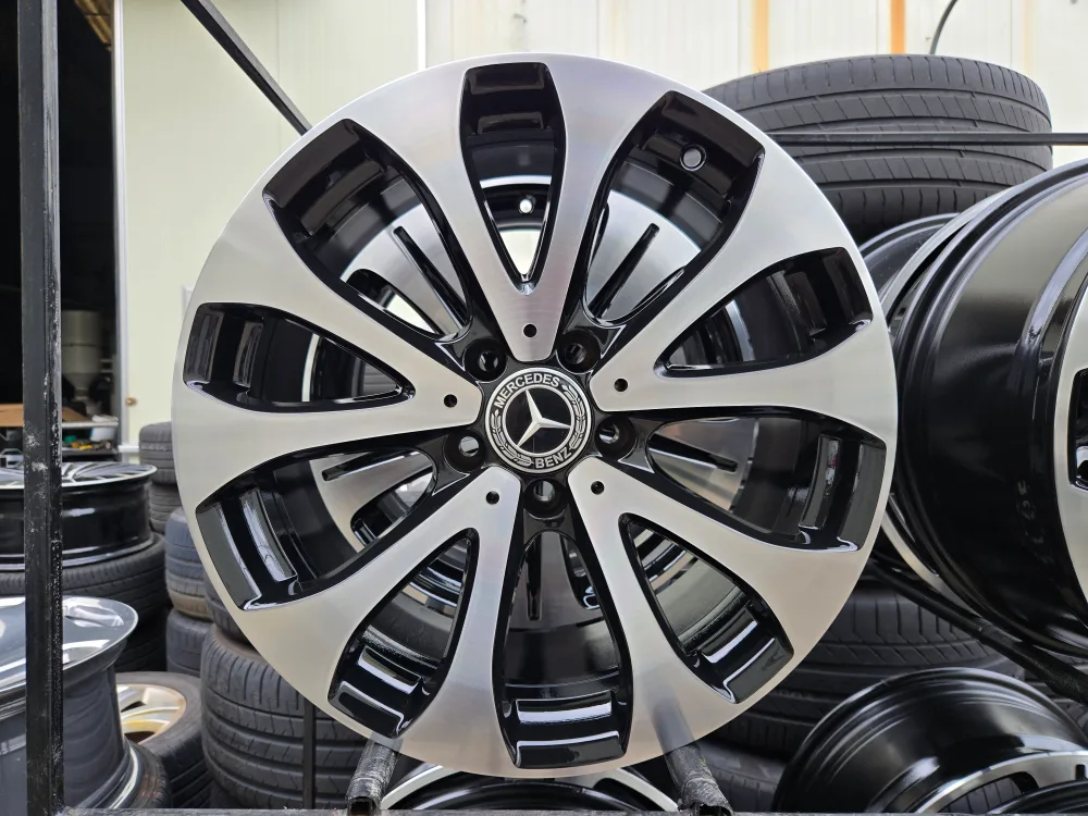 벤츠 18인치 E300 중고휠 판매 A2134011100