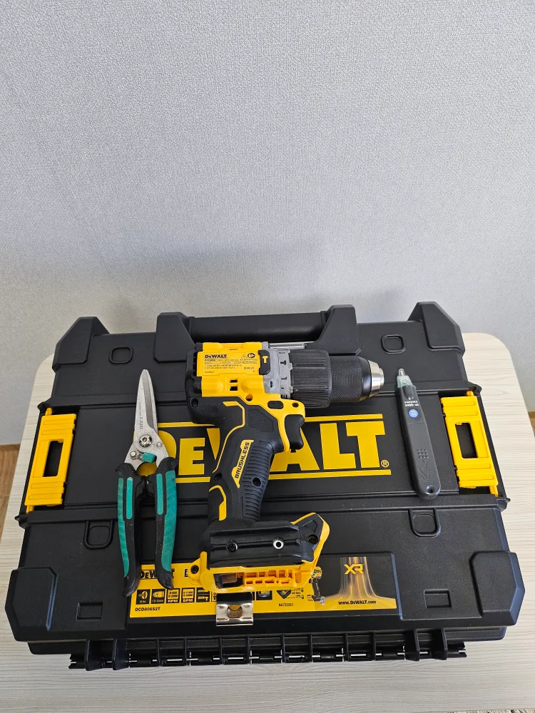 디월트 DCD806 햄머 드릴  히오키검전기 새상품
