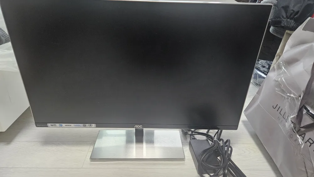 중고 부품용 AOC 27인치 모니터 팝니다.
