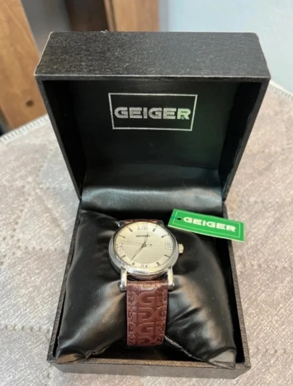 가이거 손목시계 새제품