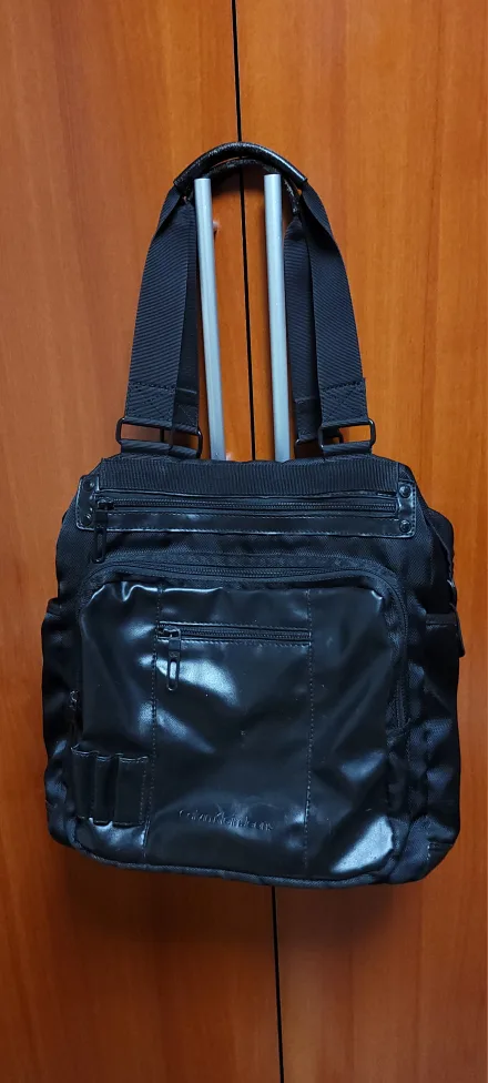 캐빈클라인 중고리폼가방