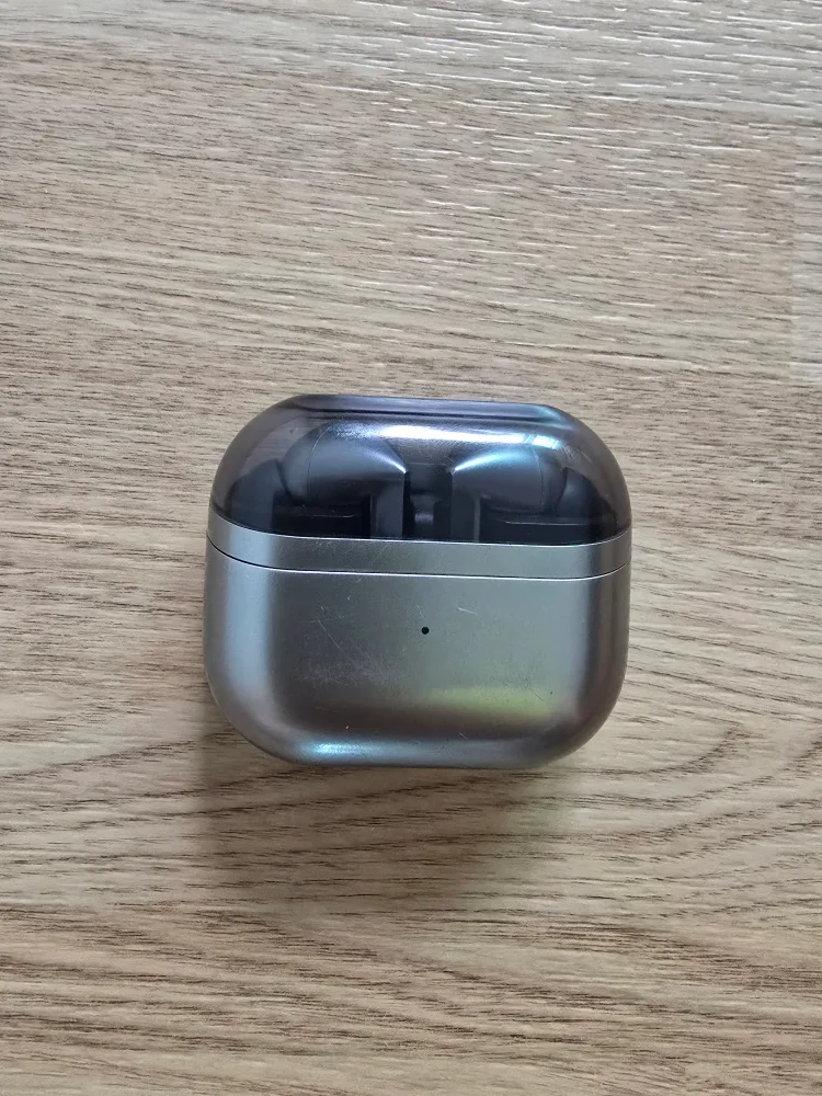 갤럭시 버즈3 프로 중고 판매합니다.