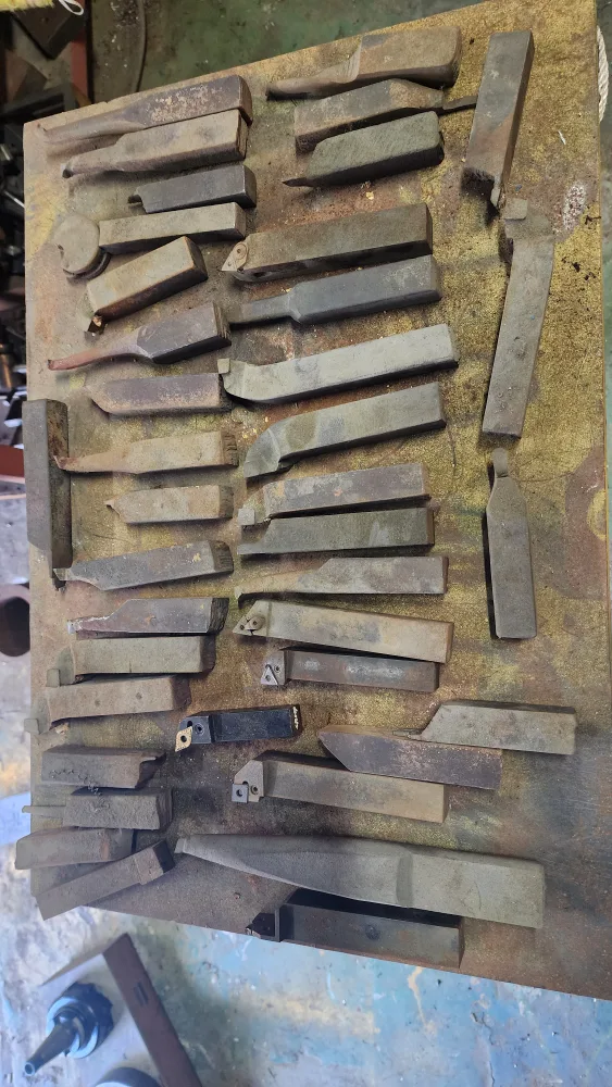 중고 선반 바이트