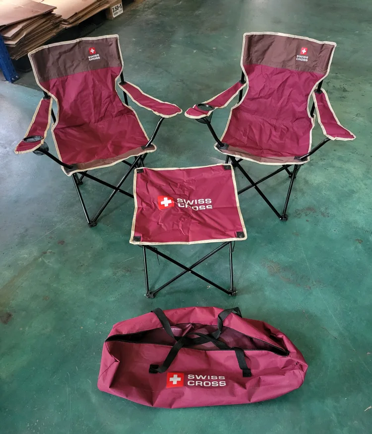 [상세설명필독] 캠핑 접이식 의자 테이블 세트 거의 새거 중고판매.