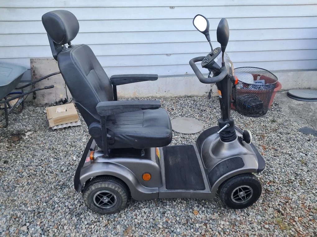 노인전동스쿠터 팔아요