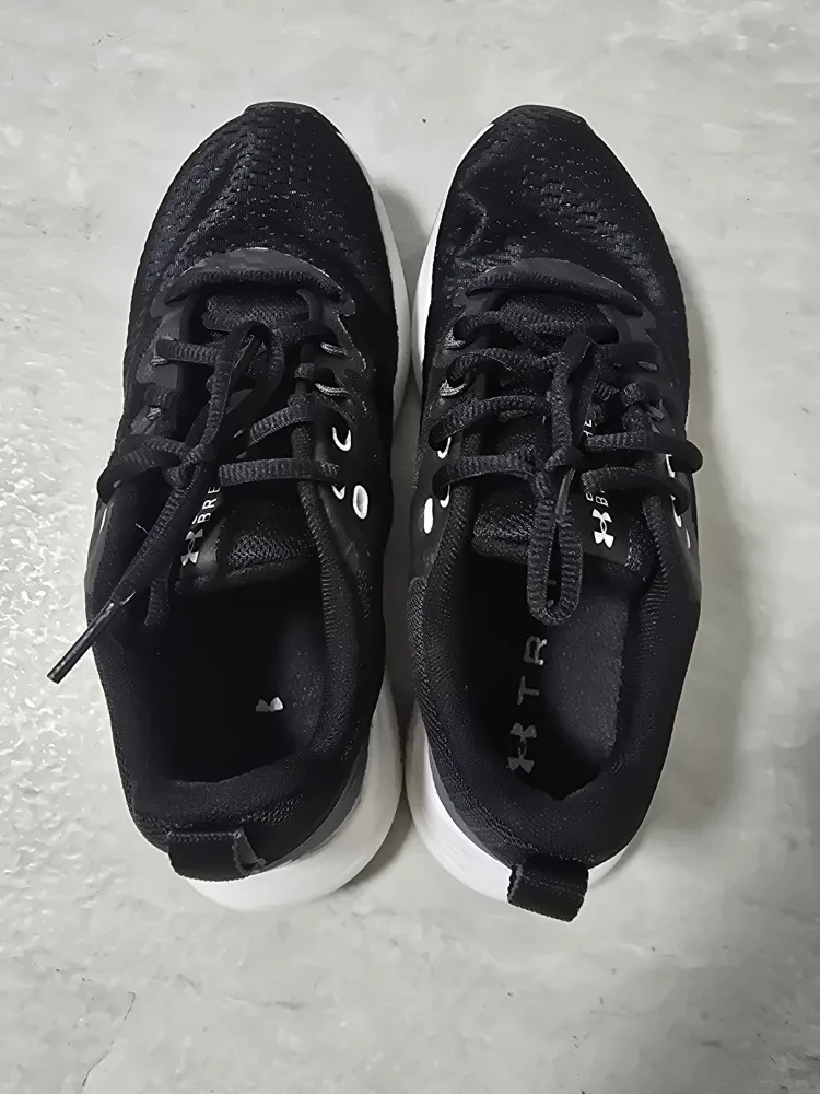 언더아머 트라이베이스 트레인 운동화/240센티