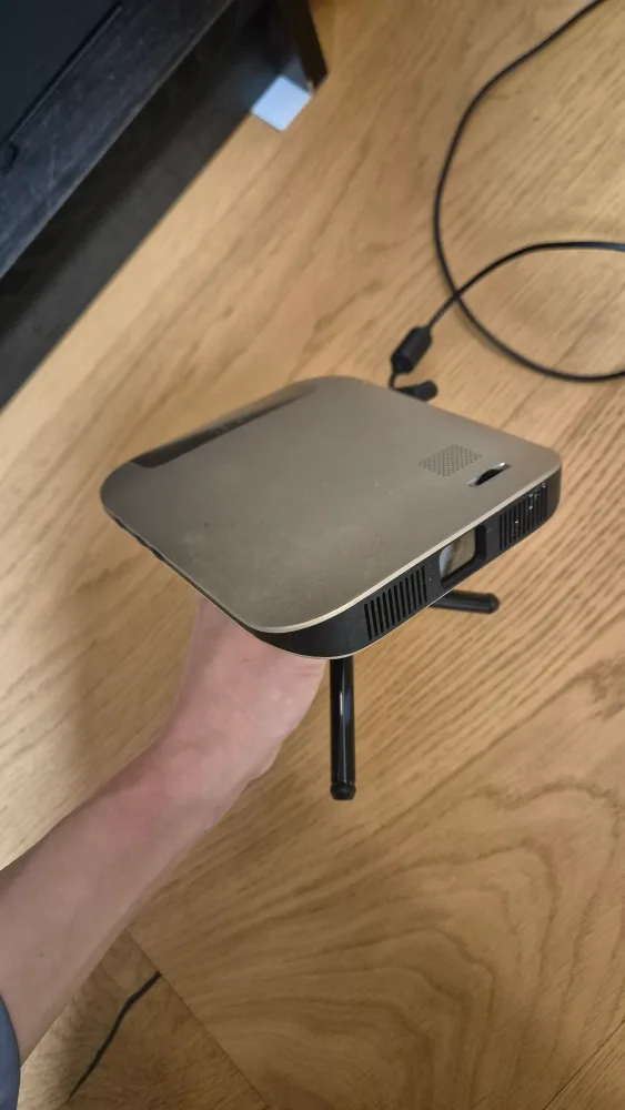 INNOIO AX400 빔프로젝터