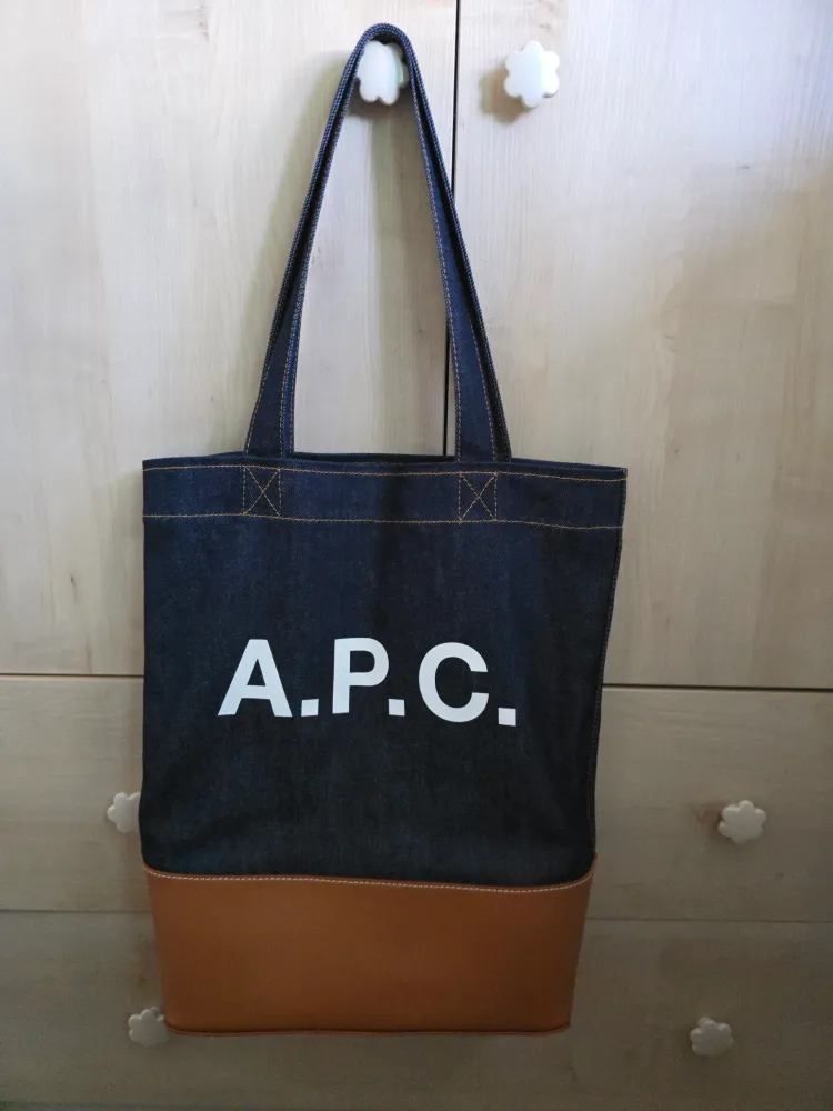 A.P.C. 아페쎄 숄더백 (데님 카라멜)
