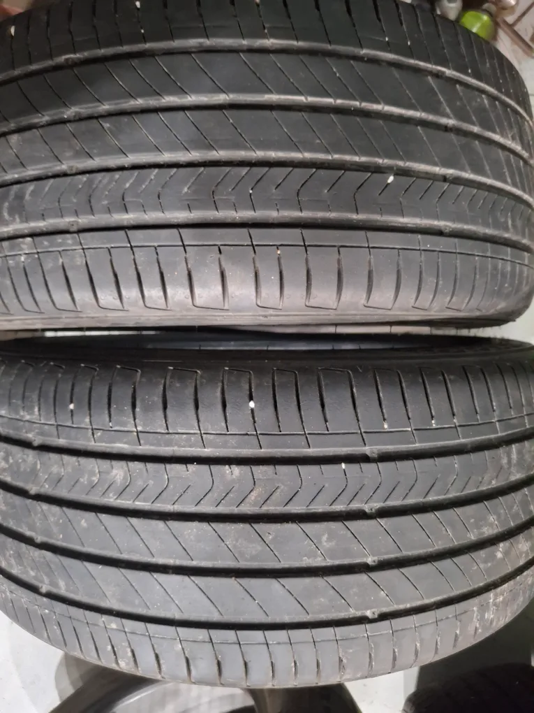 2354018 중고타이어