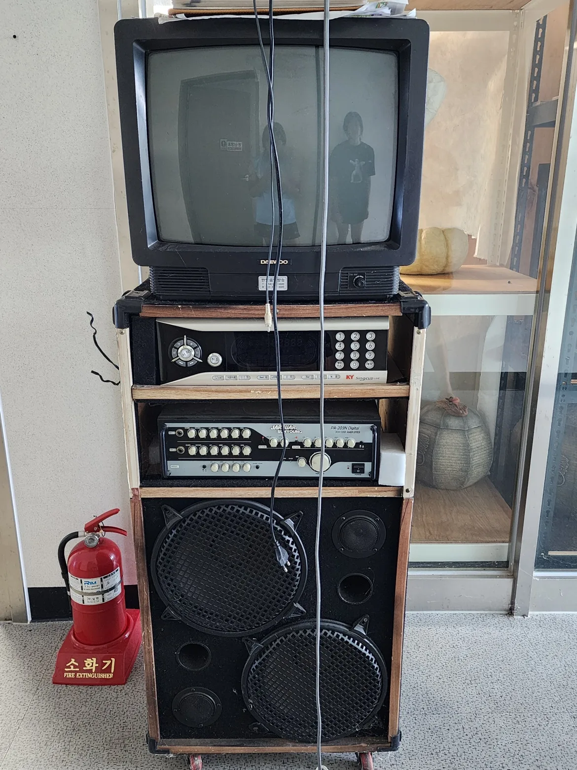 금영 노래방 기계 판매합니다.