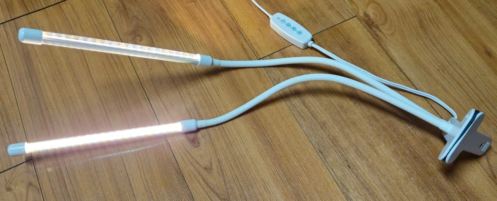 (중고)햇빛날개 식물전파사 식물등 팝니다.